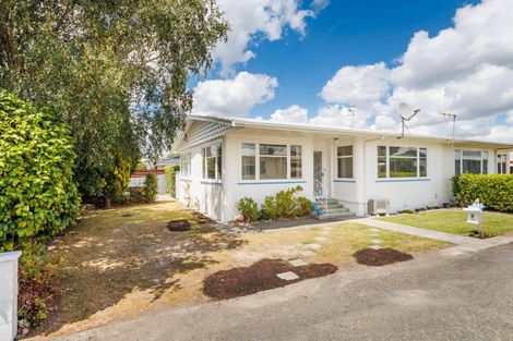 Photo of property in 1 Kiwi Court, Roslyn, Palmerston North, 4414