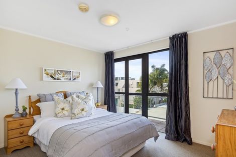 Photo of property in Capri Apartments, 5 The Mall, Mount Maunganui, 3116