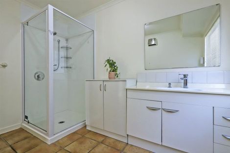 Photo of property in 13 Woodlands Drive, Havelock North, 4130