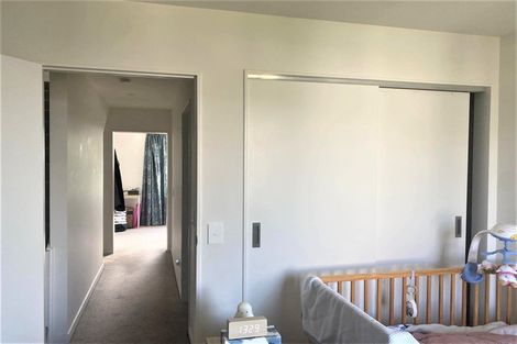 Photo of property in 15/2u Stone Street, Miramar, Wellington, 6022