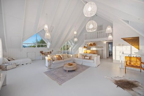 Photo of property in 161 Monument Road, Clevedon, 2582