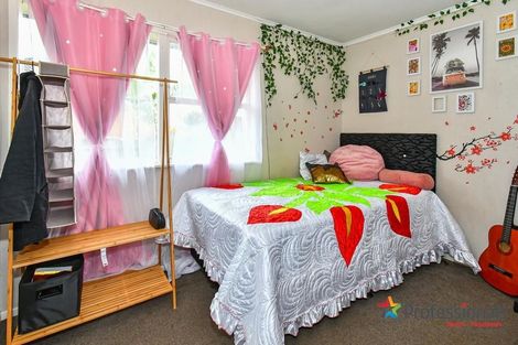 Photo of property in 25 Lachlan Place, Favona, Auckland, 2024