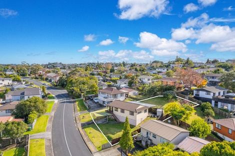 Photo of property in 14 Rehia Road, Massey, Auckland, 0614
