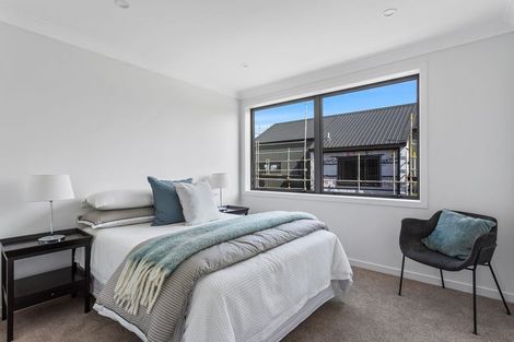 Photo of property in 3 Park Green Avenue, Rosehill, Papakura, 2113