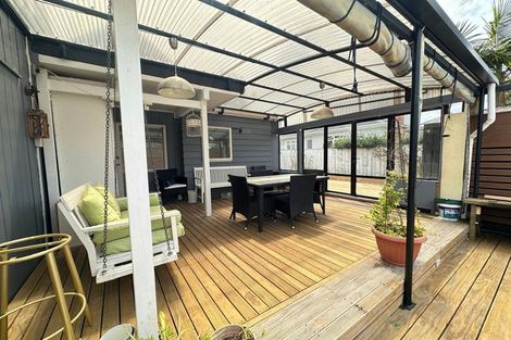 Photo of property in 47a Taikata Road, Te Atatu Peninsula, Auckland, 0610