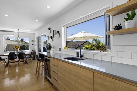 Photo of property in 14 Ngahere Street, Otumoetai, Tauranga, 3110