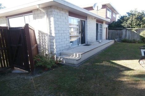 Photo of property in 5 Salford Avenue, Redwood, Christchurch, 8051