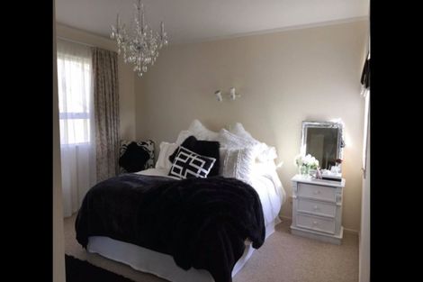 Photo of property in 70 Sailmaker Close, Whitby, Porirua, 5024