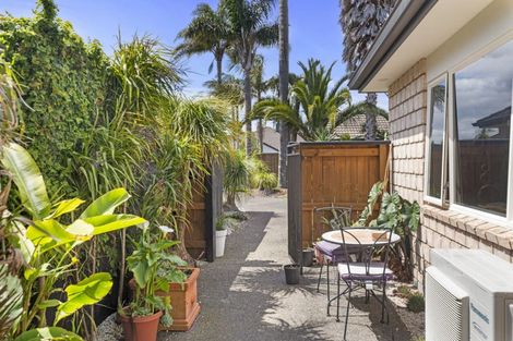 Photo of property in 41 Matene Place, Papamoa Beach, Papamoa, 3118