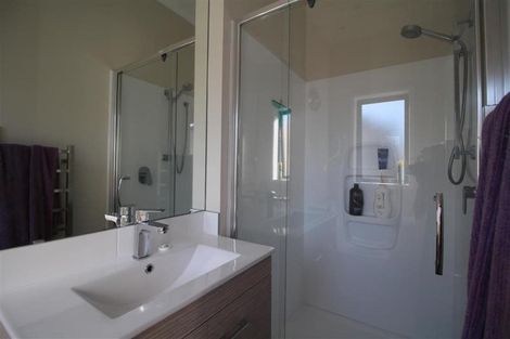 Photo of property in 164 Hobsonville Point Road, Hobsonville, Auckland, 0616