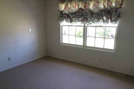 Photo of property in 23 Serrita Avenue, Sunnyhills, Auckland, 2010