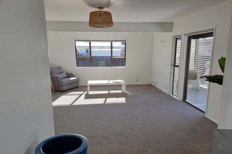 Photo of property in 44b Walton Street, Red Beach, 0932