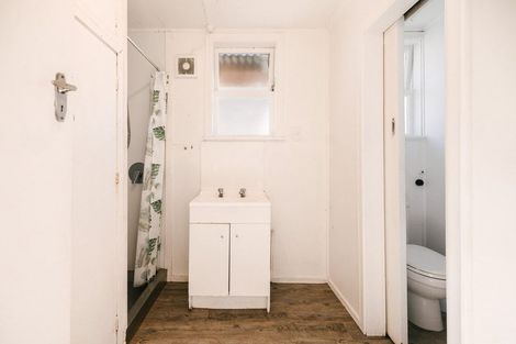 Photo of property in 74 Chelwood Street, Takaro, Palmerston North, 4412