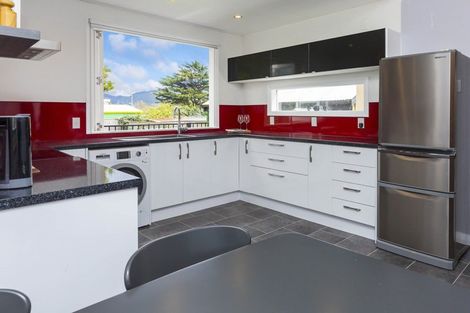 Photo of property in 13 Exchange Street, Ebdentown, Upper Hutt, 5018