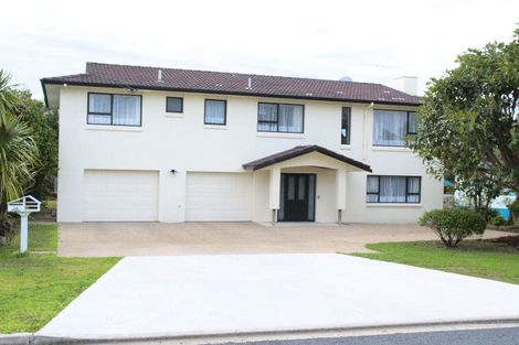 Photo of property in 16 First View Avenue, Beachlands, Auckland, 2018