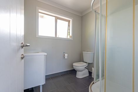 Photo of property in 5 Galea Grove, Kelvin Grove, Palmerston North, 4414