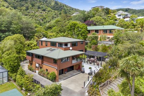 Photo of property in 5 Milton Terrace, Picton, 7220