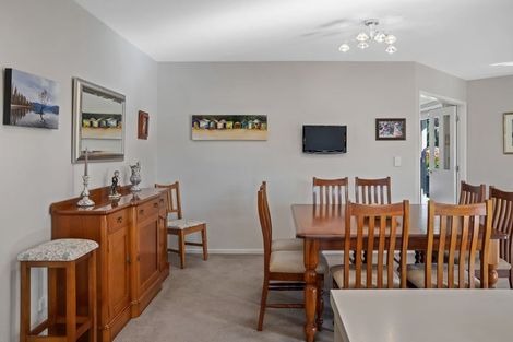 Photo of property in 16 Gilchrist Place, Kaiapoi, 7630