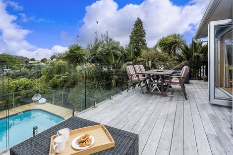 Photo of property in 19 Valerie Crescent, Okura, Albany, 0792