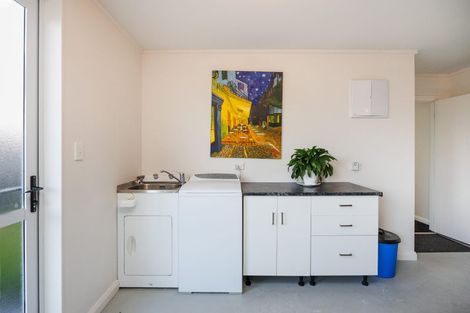 Photo of property in 59 Liberty Grove, Kelvin Grove, Palmerston North, 4414