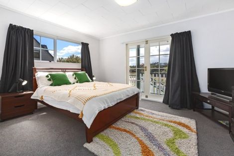 Photo of property in 10 Ration Lane, Whitby, Porirua, 5024