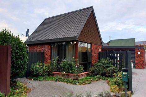 Photo of property in 3 Elsom Lane, Avonhead, Christchurch, 8042