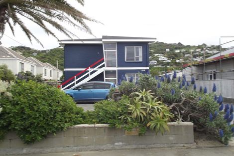 Photo of property in 218u8 Onepu Road, Lyall Bay, Wellington, 6022