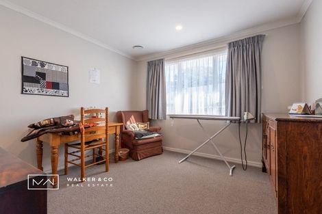Photo of property in 6 Paton Street, Maymorn, Upper Hutt, 5018
