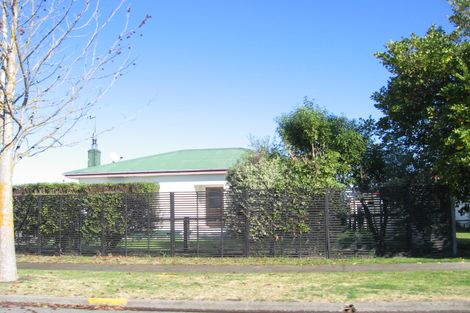 Photo of property in 2/909 Clive Street, Akina, Hastings, 4122