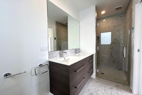 Photo of property in 96 Kotare Street, Waikanae, 5036