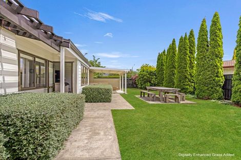 Photo of property in 2 Kathleen Street, Parkvale, Hastings, 4122