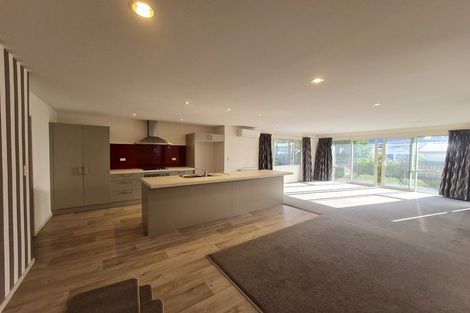 Photo of property in 8 Rollin Street, Heathcote Valley, Christchurch, 8022