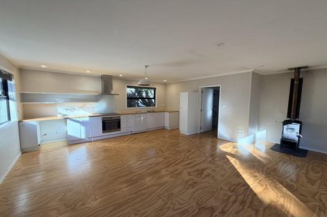 Photo of property in 2 Ebrington Place, Strandon, New Plymouth, 4312