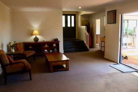 Photo of property in 17 Maddison Place, Welcome Bay, Tauranga, 3112