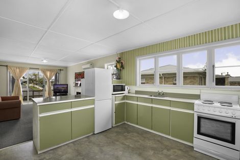Photo of property in 32 Montgomery Avenue, Pukekohe, 2120