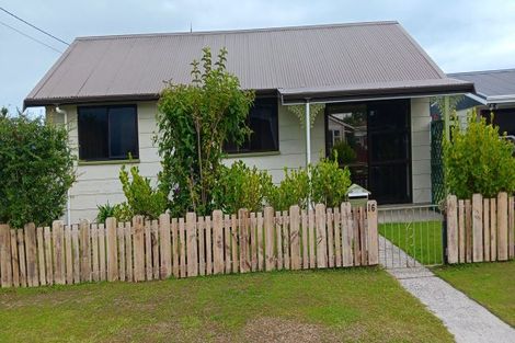 Photo of property in 16 Hunter Street, Westport, 7825