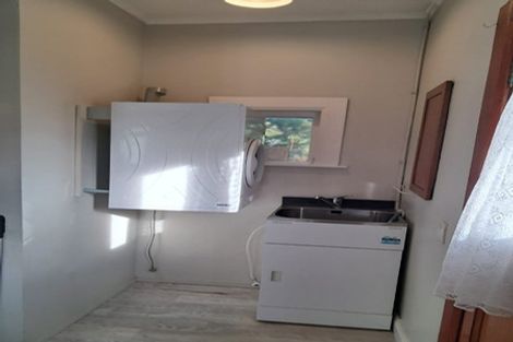 Photo of property in 142 Russell Terrace, Berhampore, Wellington, 6023