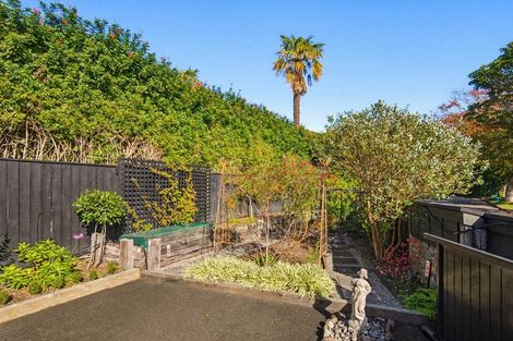 Photo of property in 8 River Glade, Waikanae, 5036