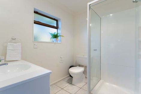 Photo of property in 1 Inverell Place, Waikanae, 5036