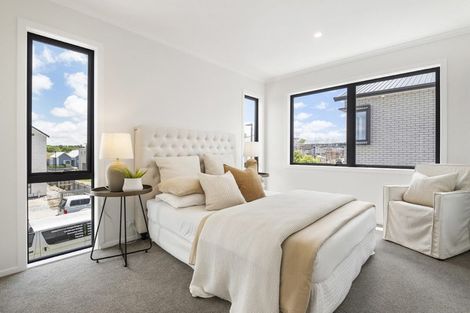 Photo of property in 4/17 Samuel Marsden Place, Whenuapai, 0618