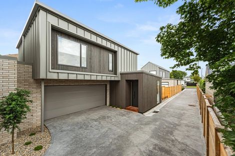 Photo of property in 23u2 Strowan Avenue, Fairfield, Hamilton, 3214