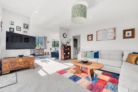 Photo of property in 28 Major Drive, Kelson, Lower Hutt, 5010