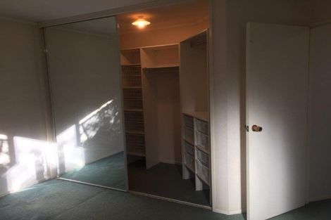 Photo of property in 16 Gala Place, Henderson, Auckland, 0612