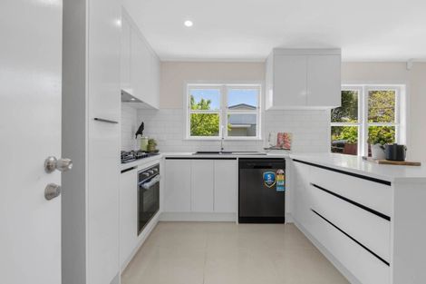 Photo of property in 27 Takanini Road, Takanini, 2112
