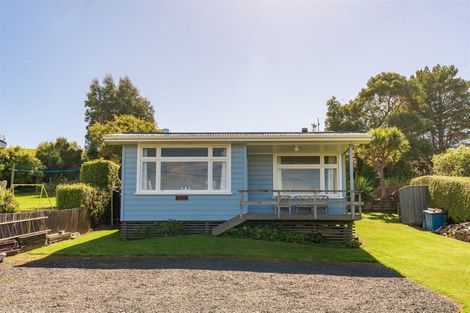 Photo of property in 1390 Taieri Mouth Road, Taieri Mouth, 9091
