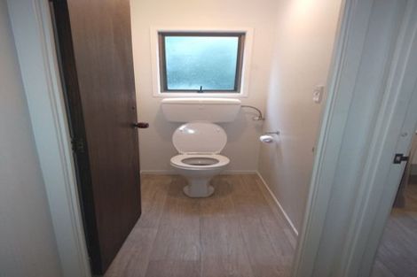 Photo of property in 1/9 Thorburn Avenue, Red Beach, 0932
