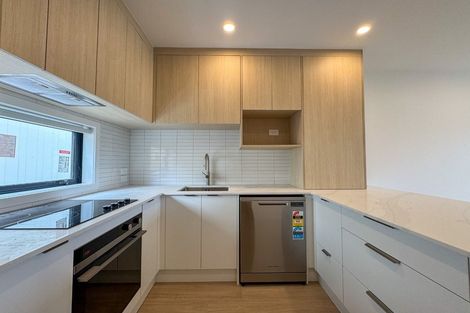 Photo of property in 30b Flaxdale Street, Birkdale, Auckland, 0626
