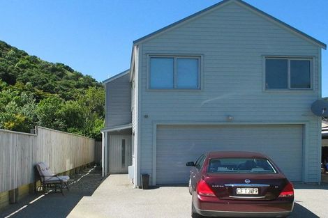 Photo of property in 1b Little Collins Street, Tawa, Wellington, 5028