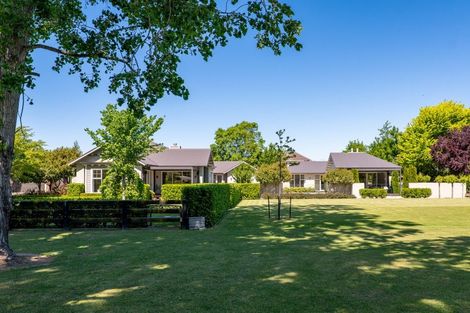 Photo of property in 7 Westall Lane, Avonhead, Christchurch, 8042