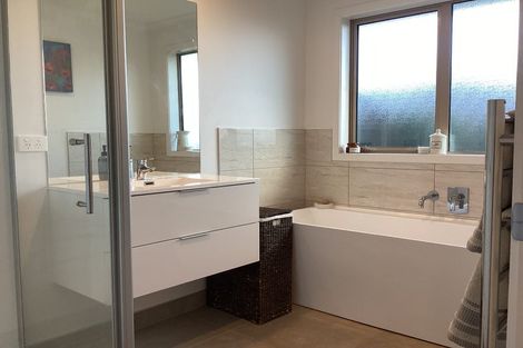 Photo of property in 63 Harriet Johnston Drive, Pokeno, 2402